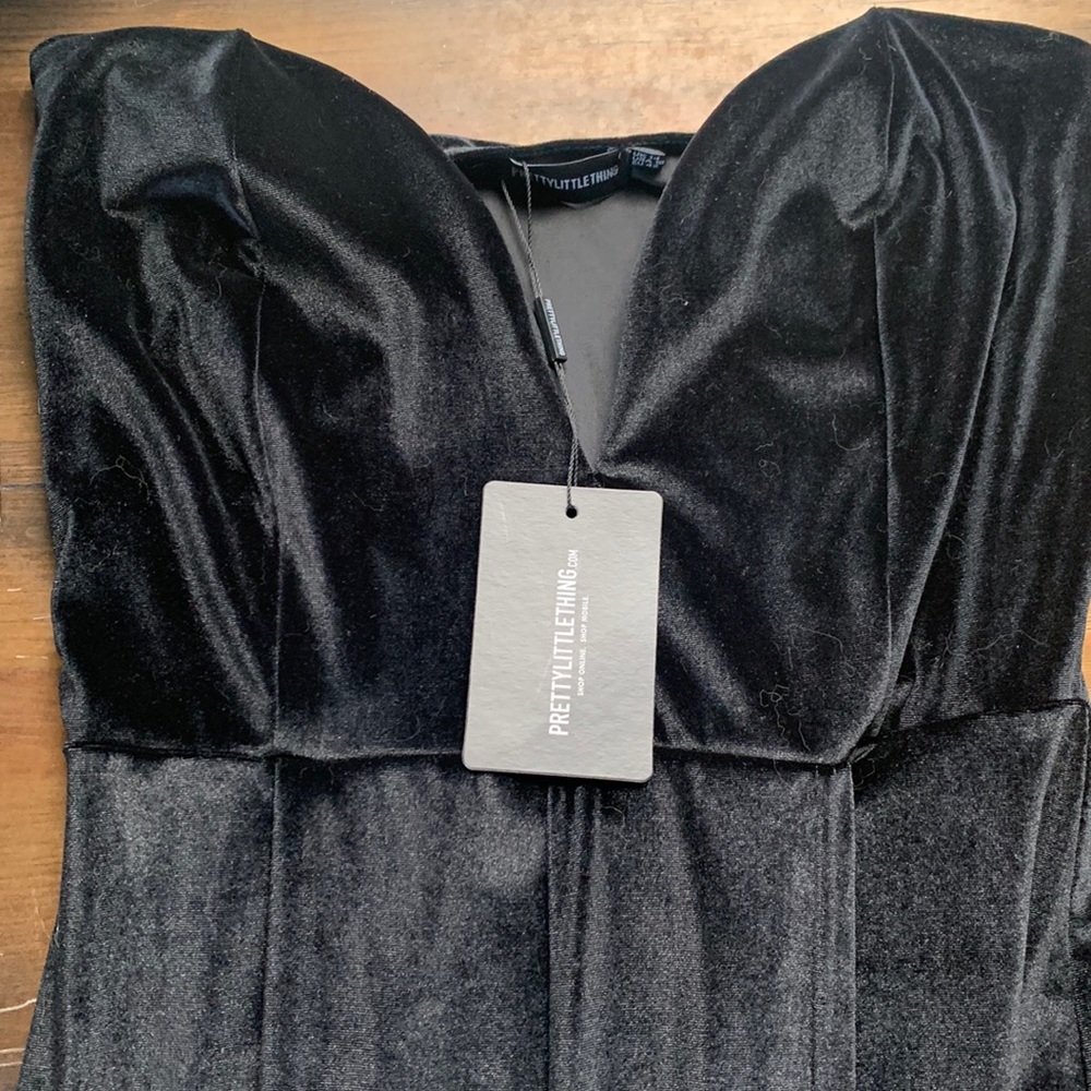 Pretty Little Thing maxi velvet dress